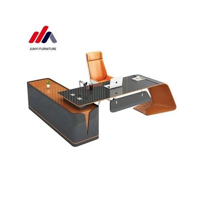 Créez un espace de travail professionnel avec la peinture à pâte en forme de L Bureau de bureau exécutif