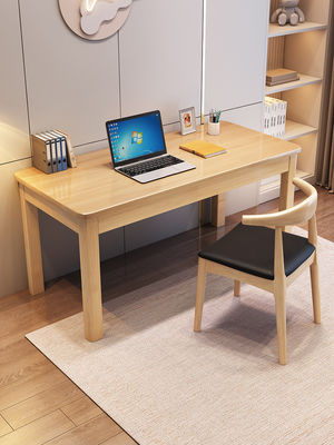 Simple bureau en bois massif et combinaison de chaise à cornes pour une étude à domicile moderne
