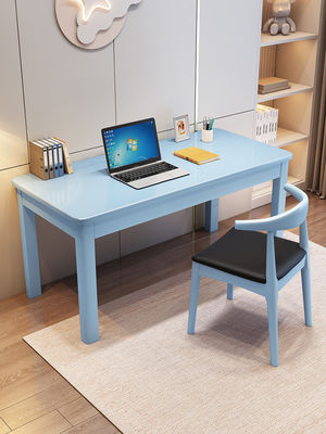 Simple bureau en bois massif et combinaison de chaise à cornes pour une étude à domicile moderne