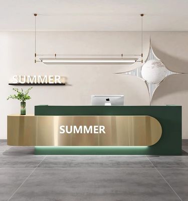 Armoire de rangement de tiroir pour organisé et bureau de réception dans le salon de beauté ou magasin de vêtements