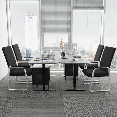 Chaise d'ordinateur de bureau élégant pour le confort sédentaire