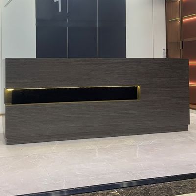 Table de réception en bois massif pour les magasins de vêtements d'hôtel et les entreprises