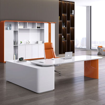 Bureau de bureau d'employé de style simple avec un bureau de patron moderne approuvé par ISO9001/ISO14001