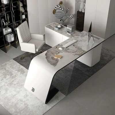 Bureau de bureau de luxe en gris pour le bureau ou le bâtiment de bureau