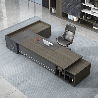 Table de bureau de grande taille avec meubles commerciaux PANEL style bois et forme L