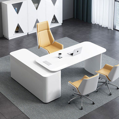 Conception MDF Laque de cuisson Matériau bureau exécutif en forme de L pour le bureau et la chaise du PDG