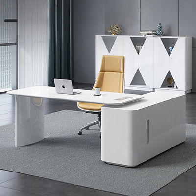 Conception MDF Laque de cuisson Matériau bureau exécutif en forme de L pour le bureau et la chaise du PDG