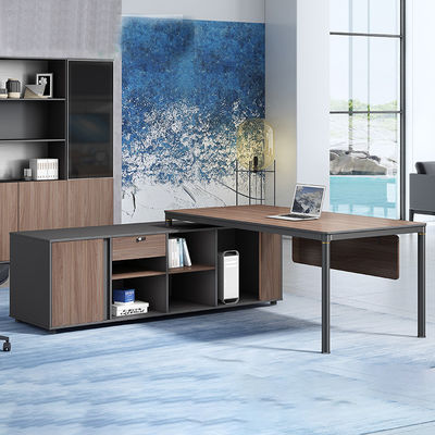 Meubles de bureau pour les gestionnaires modernes Table du président personnalisable et table de grande classe