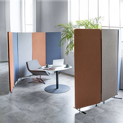 Écran pliable moderne et élégant pour les salles d'exposition et les cafés