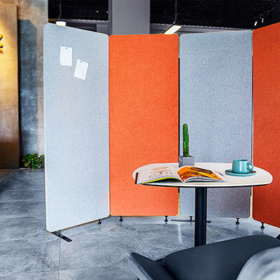 Écran pliable moderne et élégant pour les salles d'exposition et les cafés