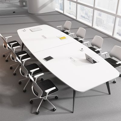 Table et chaise de conférence ovales modernes simples combinées pour un espace de négociation blanc