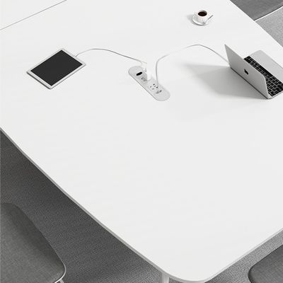 Table et chaise de conférence ovales modernes simples combinées pour un espace de négociation blanc