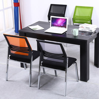 Chaise de conférence en forme d'arc Chaise d'ordinateur pour le personnel avec fonctionnalité de durabilité