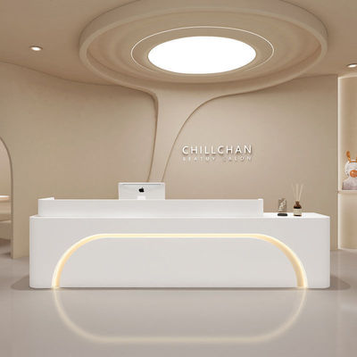 Bureau de réception moderne simple et multifonctionnel pour un restaurant blanc de luxe sur mesure