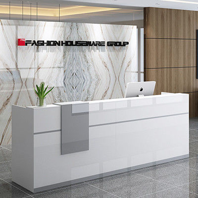 Consulter la réception du bureau de réception Cabinet de barre simple personnalisable pour le caissier de l'entreprise