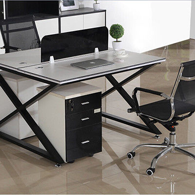 Meubles de bureau pour espace de travail moderne collaboratif