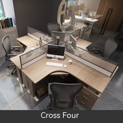 Un ordinateur de bureau simple et modulaire, une station de travail pour 2 personnes, 4 personnes et 6 personnes