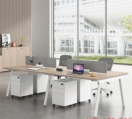 Combinaison de meubles de bureau Simple moderne 4 6 Siège artificiel Table Siège de carte à écran
