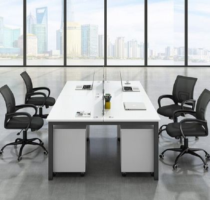 Couleur personnalisable Moderne en bois brut Bureau de bureau multi-personnes avec meubles d'armoire à dossiers