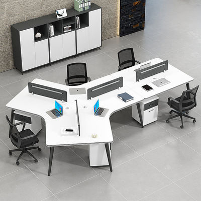 Zone de travail ouverte moderne bureaux avec bureau personnalisable et 2 / 4 / 6 sièges