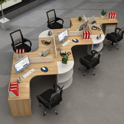 Station de travail moderne pour le personnel en forme de L avec cadre en aluminium et panneau/tissu/acier