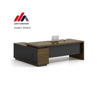 Bureau de bureau en forme de L pour directeur et directeur en design moderne