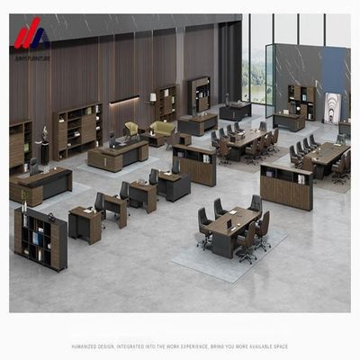 Bureau de bureau en forme de L pour directeur et directeur en design moderne
