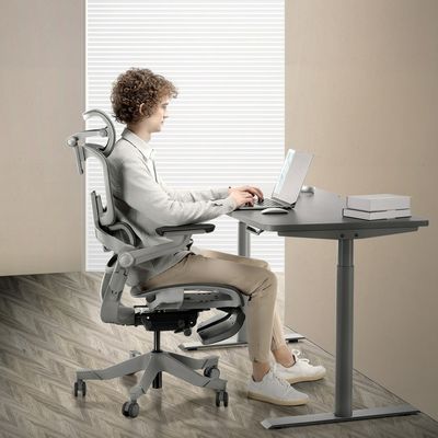 Chaise de bureau pivotante Boss personnalisée avec repose-pieds réglable et appuie-bras en métal en aluminium